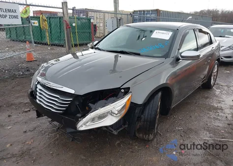 2012 Chrysler 200 Limited z USA, uszkodzony, nr VIN 1C3CCBCB7CN283568